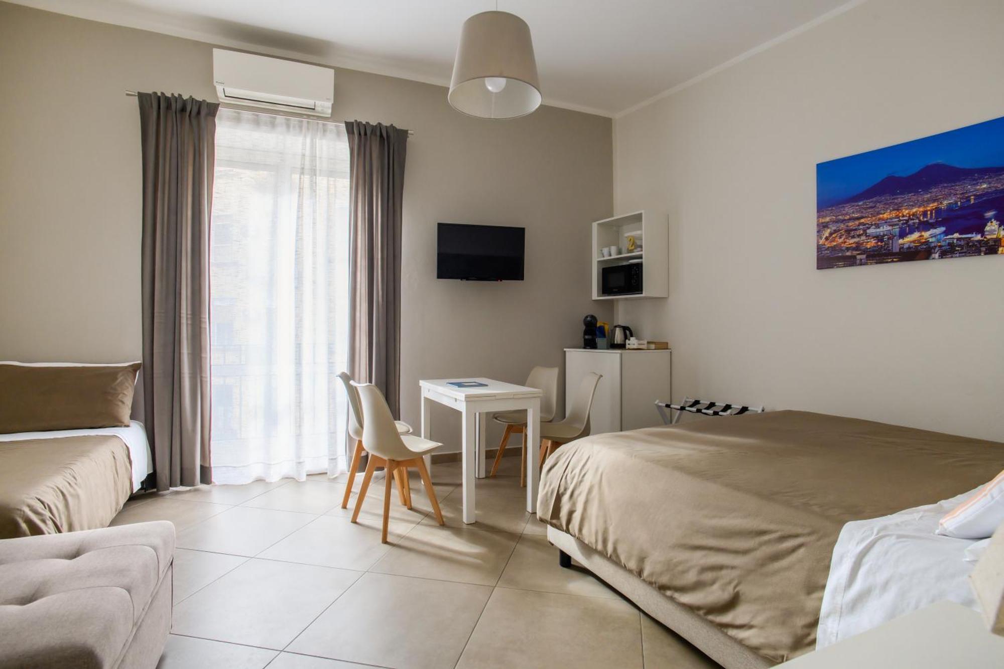 Tinellari Rooms Naples Exterior photo