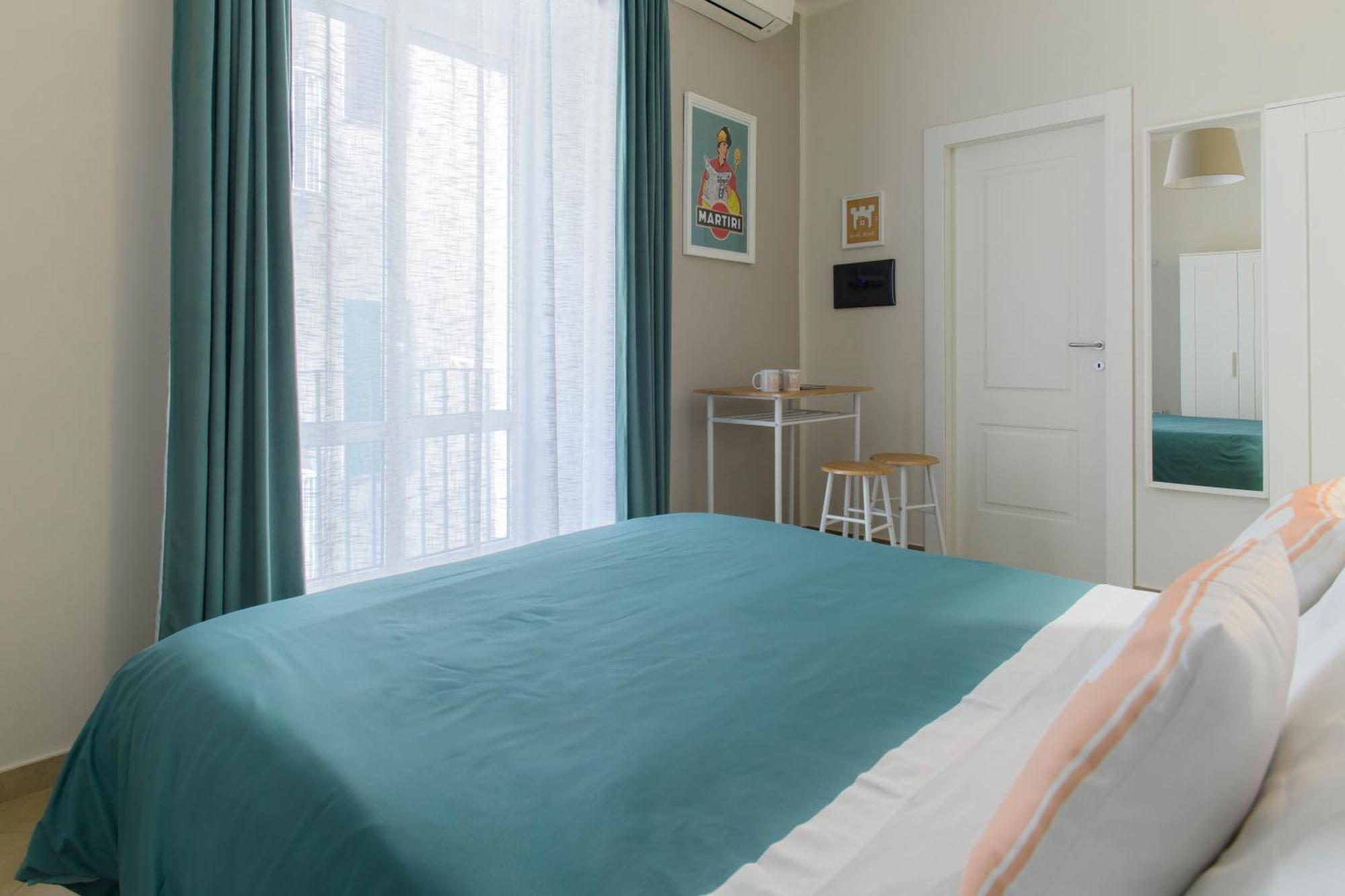 Tinellari Rooms Naples Exterior photo