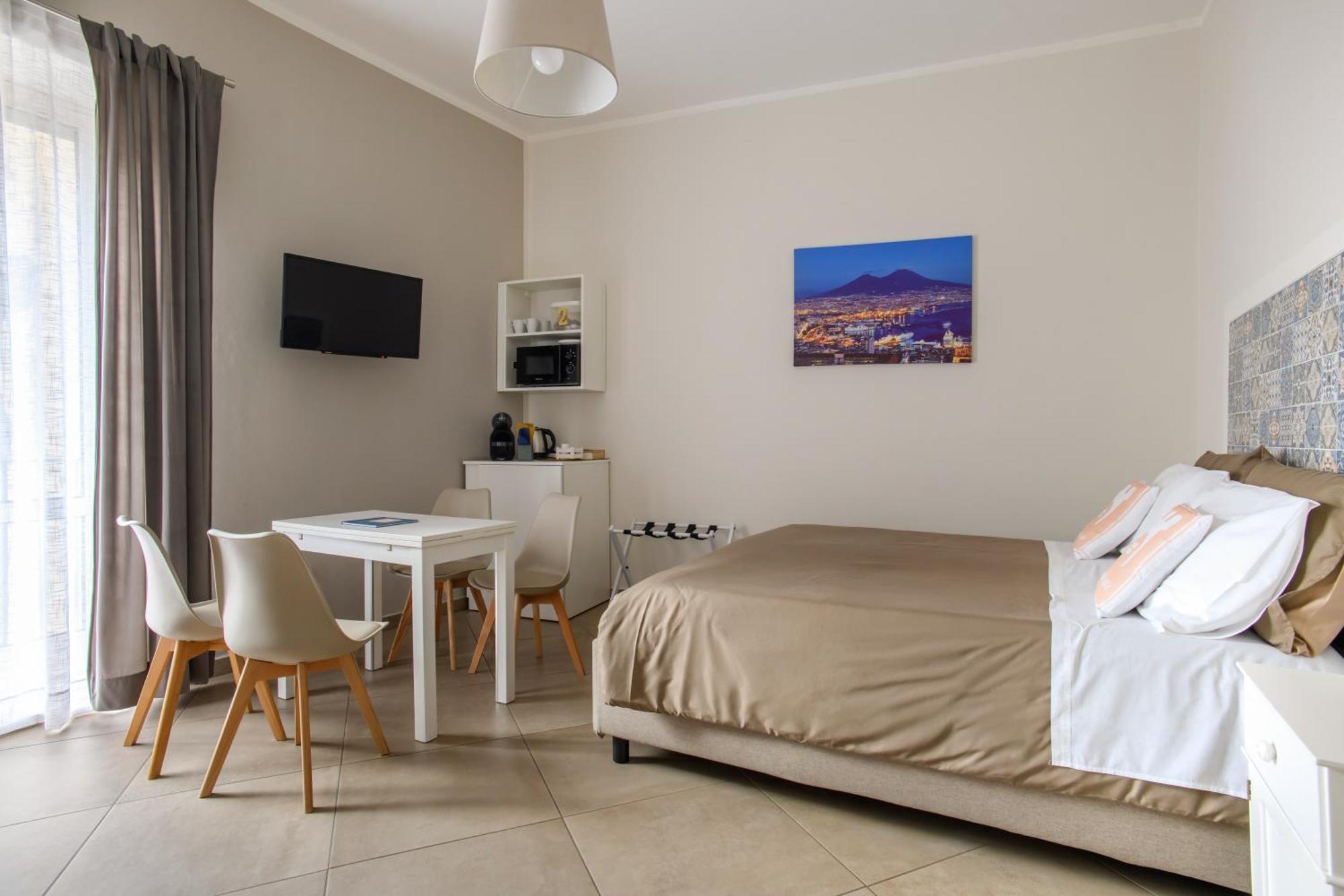 Tinellari Rooms Naples Exterior photo